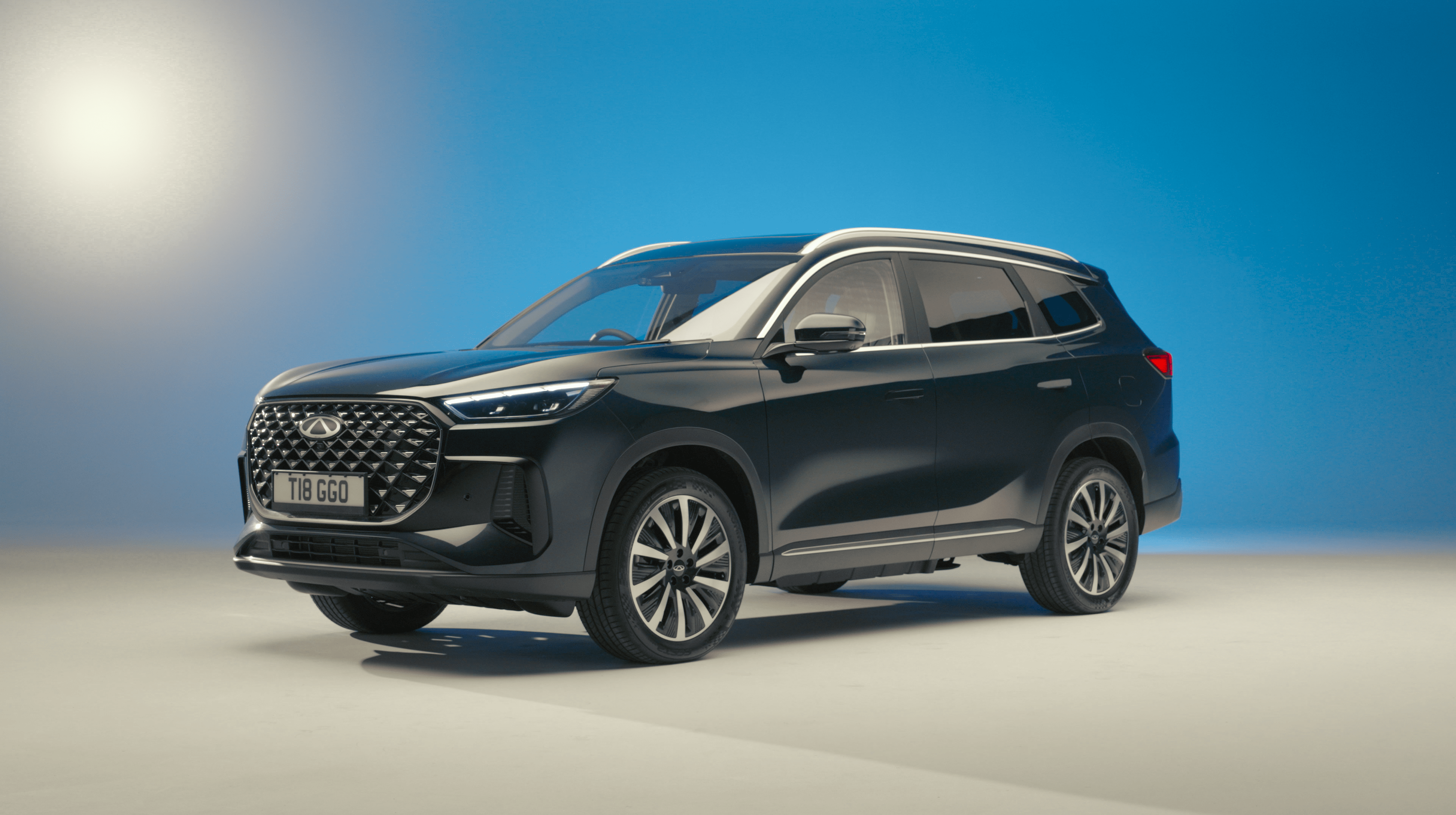 Explore the TIGGO 8 CSH