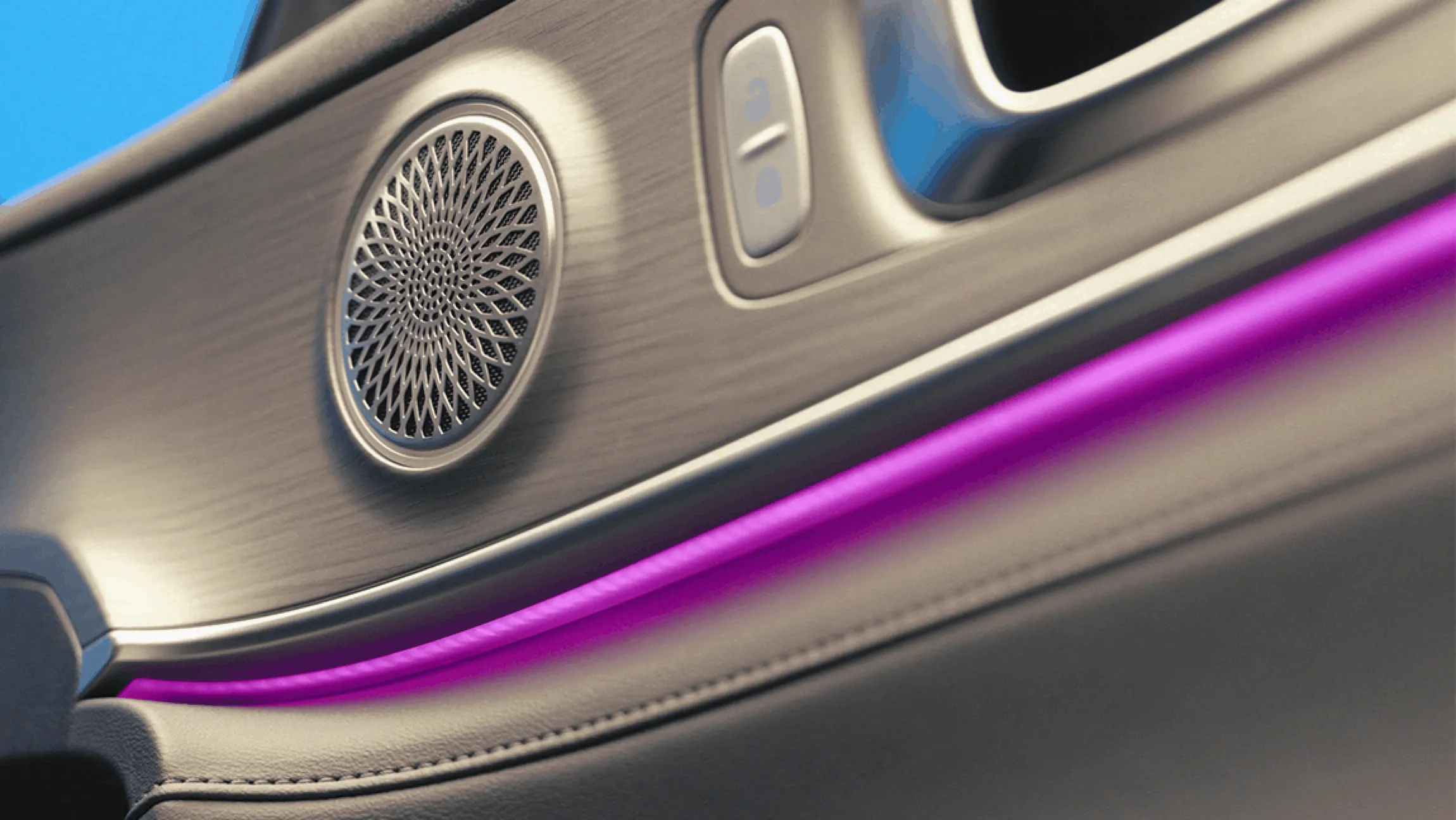 Close-up of Chery Tiggo 8 interior door panel featuring metal finish and integrated lock controls